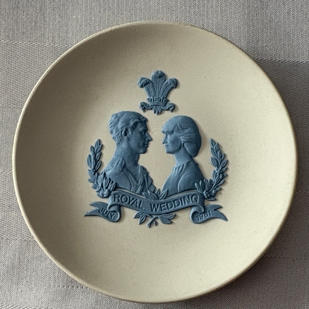 Small Wedgewood Jasperware Royal Wedding Commemorative Plate